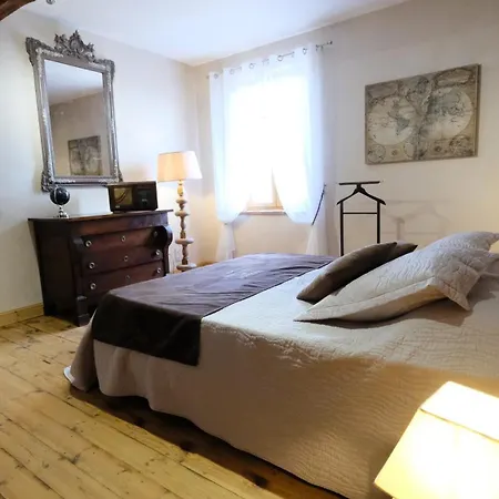 Holiday home Le Mazage Des Tregans *